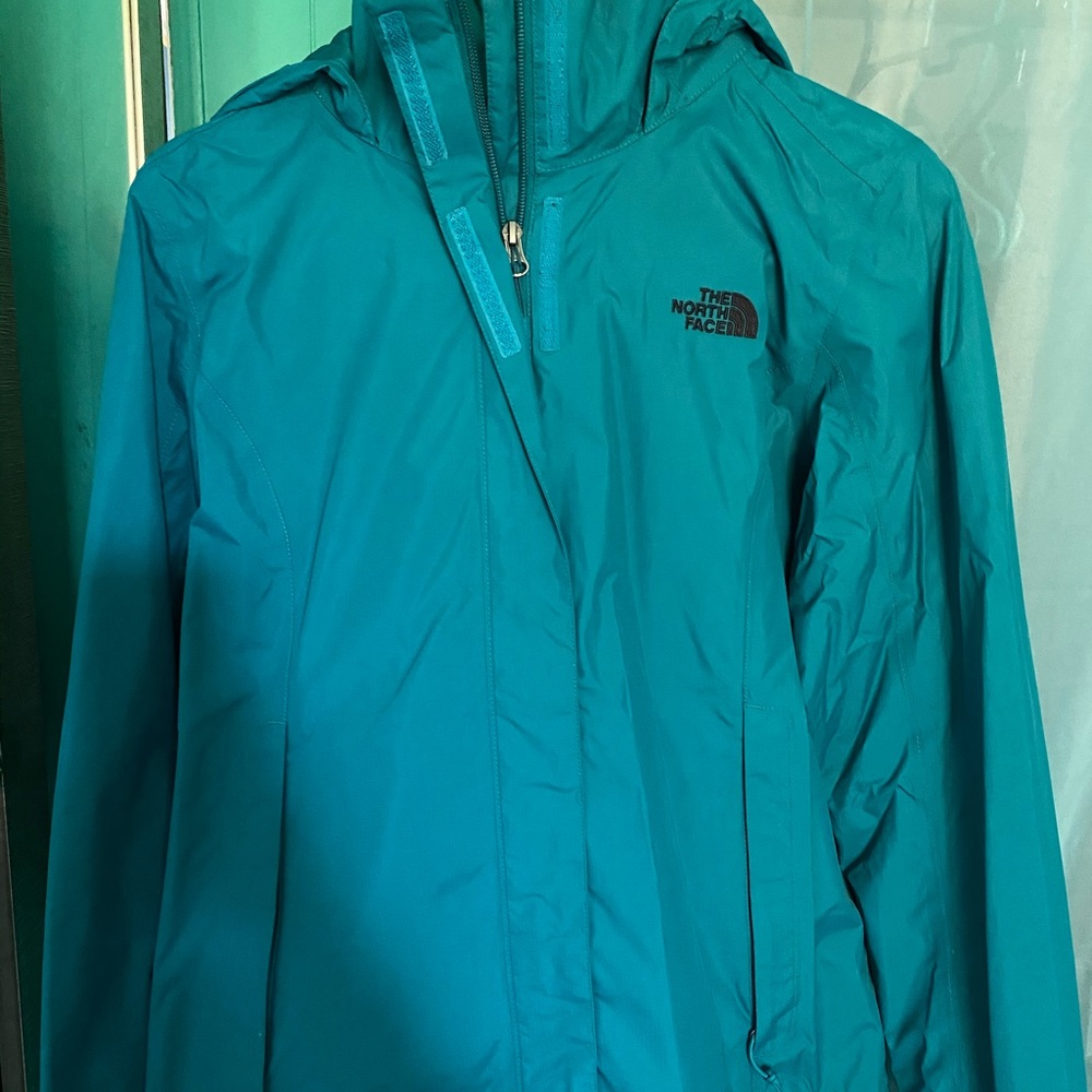 North Face resolve 2 women’s jacket